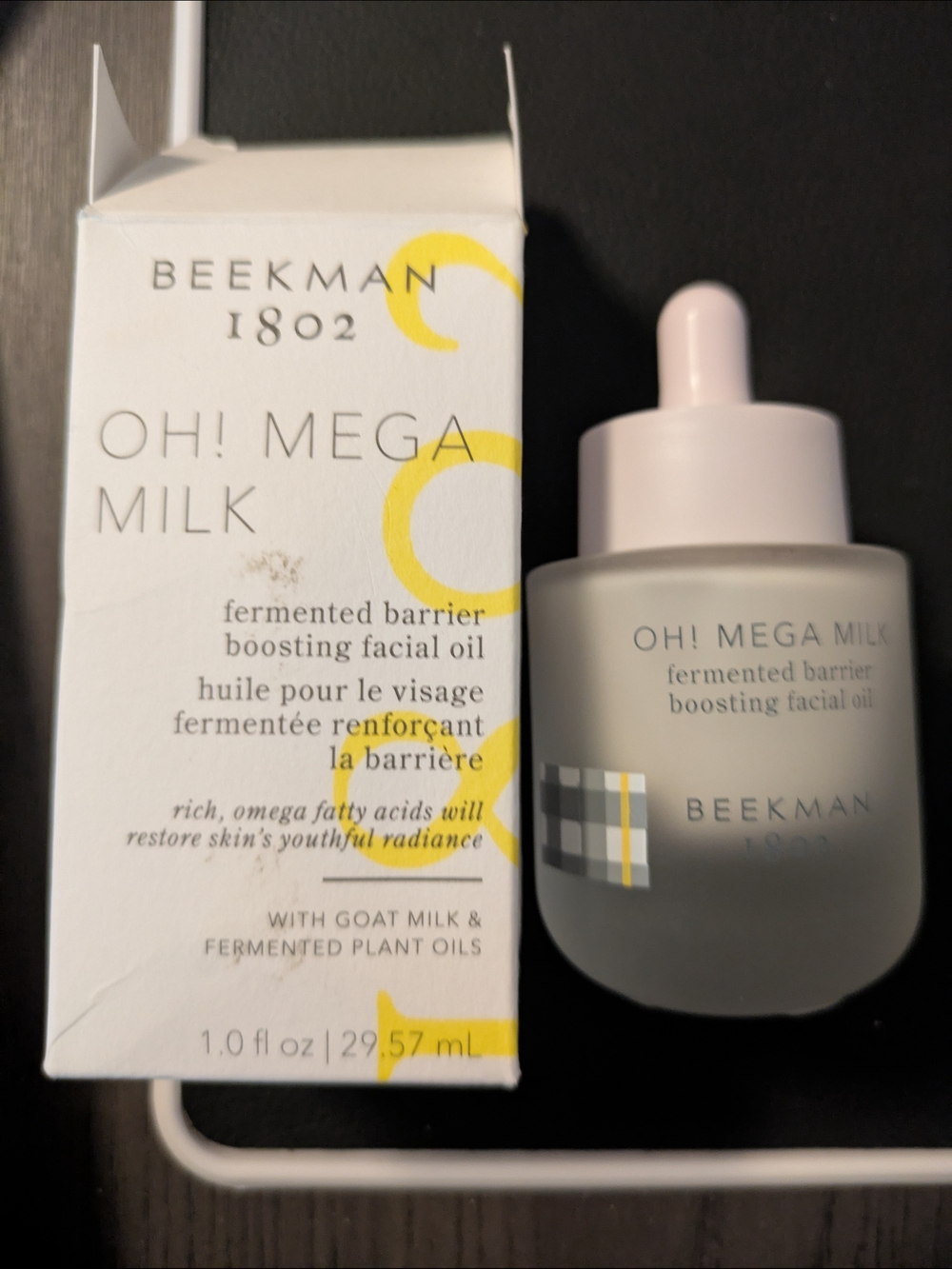 Beekman 1802 OH! Mega Milk Facial Oil - Pale Pink & White Packaging